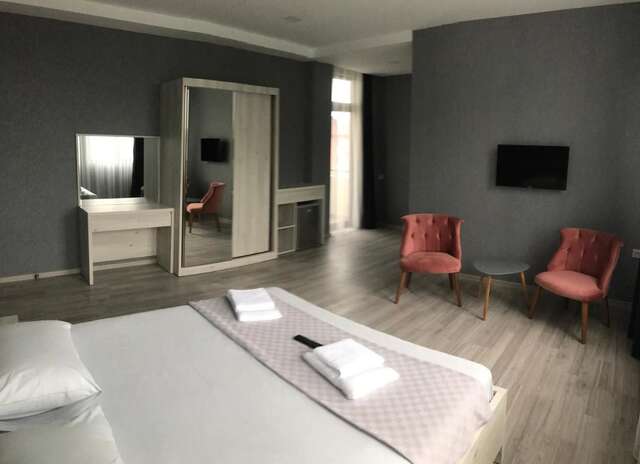 Отель Hotel FLEUR DE LIS Гонио-27